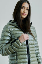 Load image into Gallery viewer, Elfy Vegan Down Short Jacket | Olive