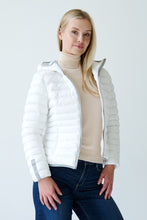 Load image into Gallery viewer, Elfy Vegan Down Short Jacket | White 3