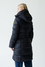 Load image into Gallery viewer, Frysa Down Coat | Black 4
