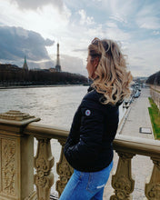 Load image into Gallery viewer, Elfy Vegan Down Short Jacket | Black 4