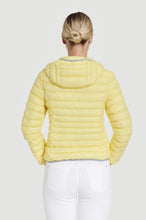 Load image into Gallery viewer, Elfy Vegan Down Short Jacket | Limone 4