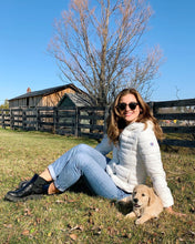 Load image into Gallery viewer, Elfy Vegan Down Short Jacket | White 5