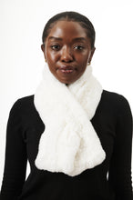 Load image into Gallery viewer, Ella scarf I White
